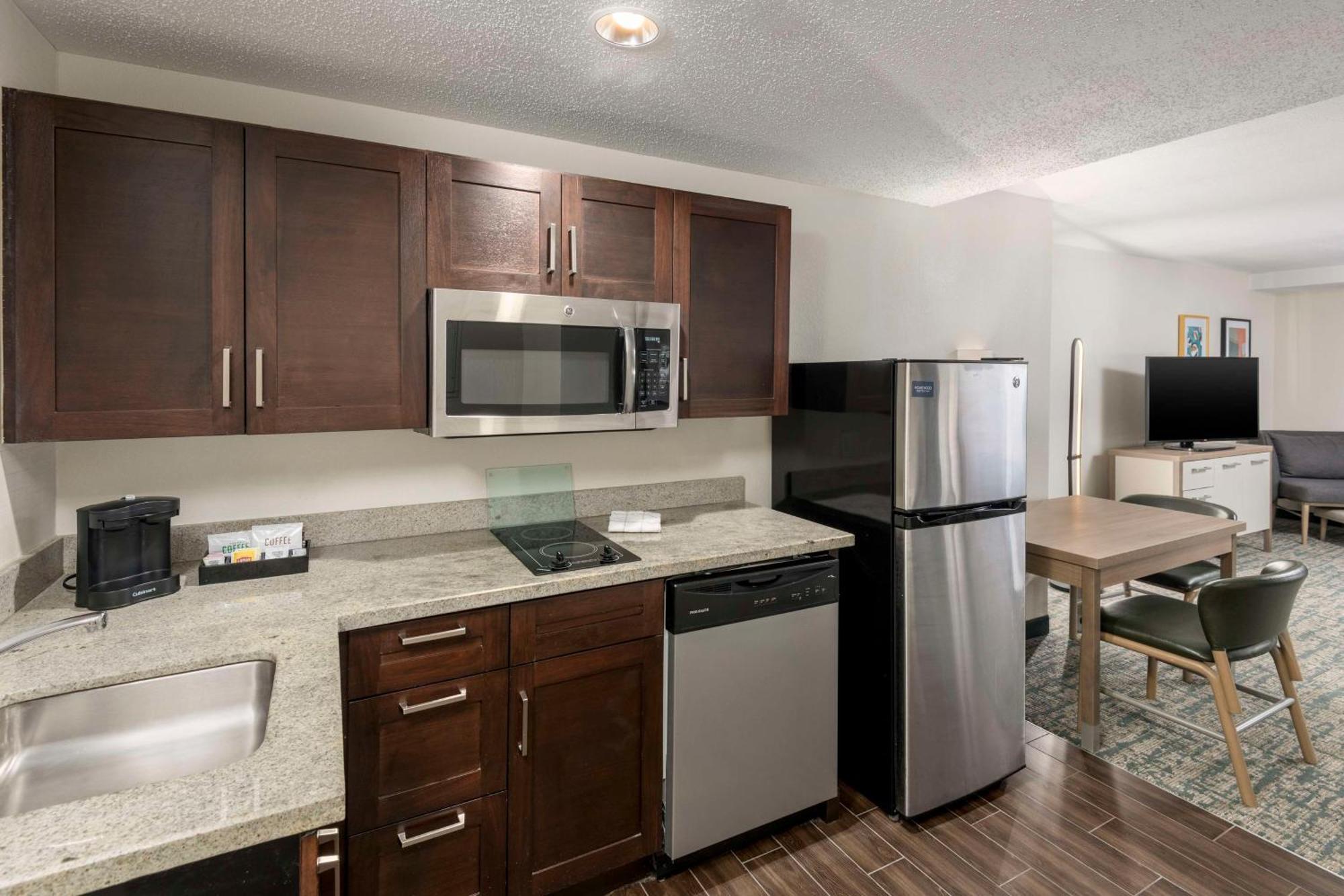 Homewood Suites Miami Airport/Blue Lagoon Miami Springs Exterior photo